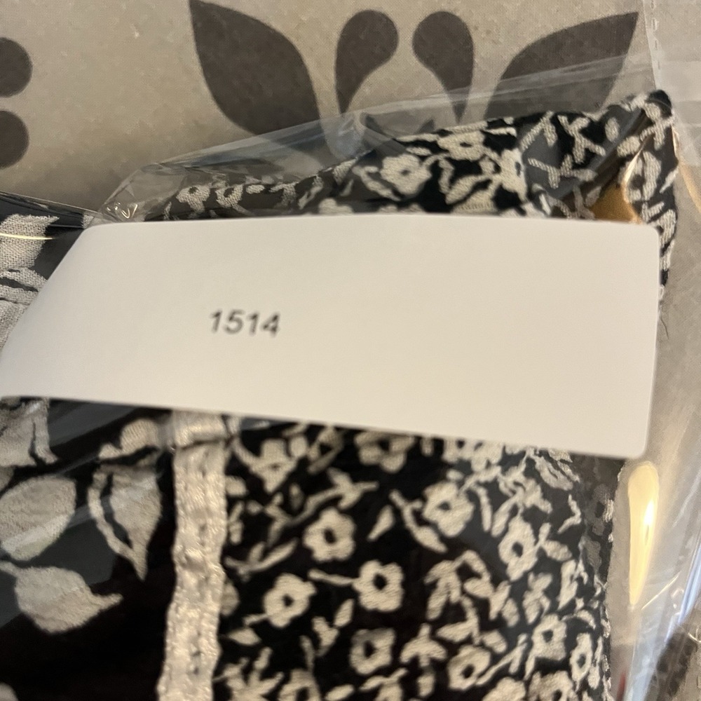 Vintage Cathy Daniels Peasant Skirt Size M Black White Floral Tiered Midi Boho - Picture 14 of 14